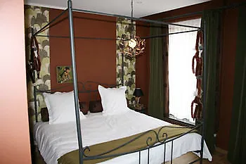 Hotel Full House Cortrique