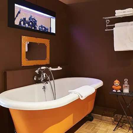 Full House Hotel Kortrijk